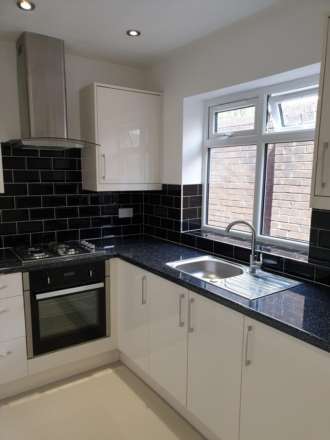 Property For Rent The Crescent, Slough