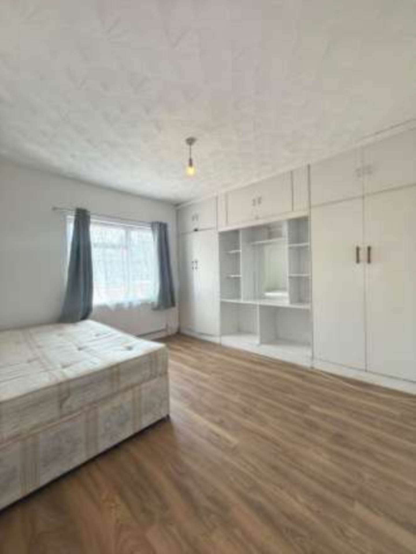Herbert Road, Southall, Image 2