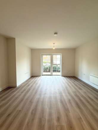Manor House, Rosewood Avenue, Maidenhead, Image 3