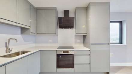 Hanworth Road, Hounslow, Image 2