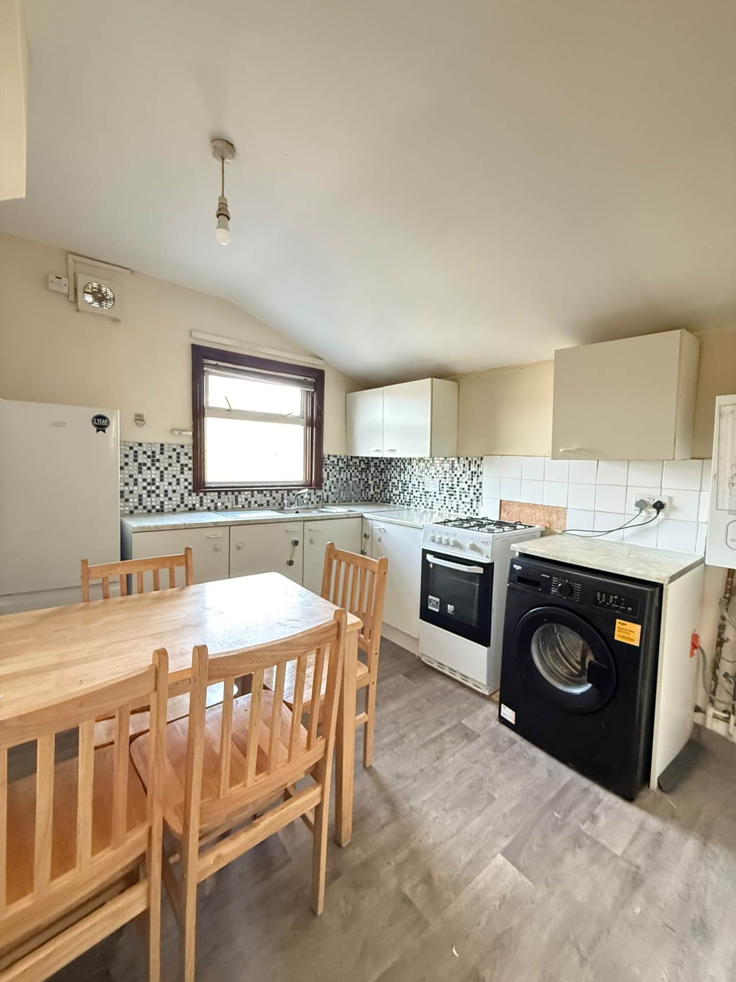 Regina Road, Southall, Image 4