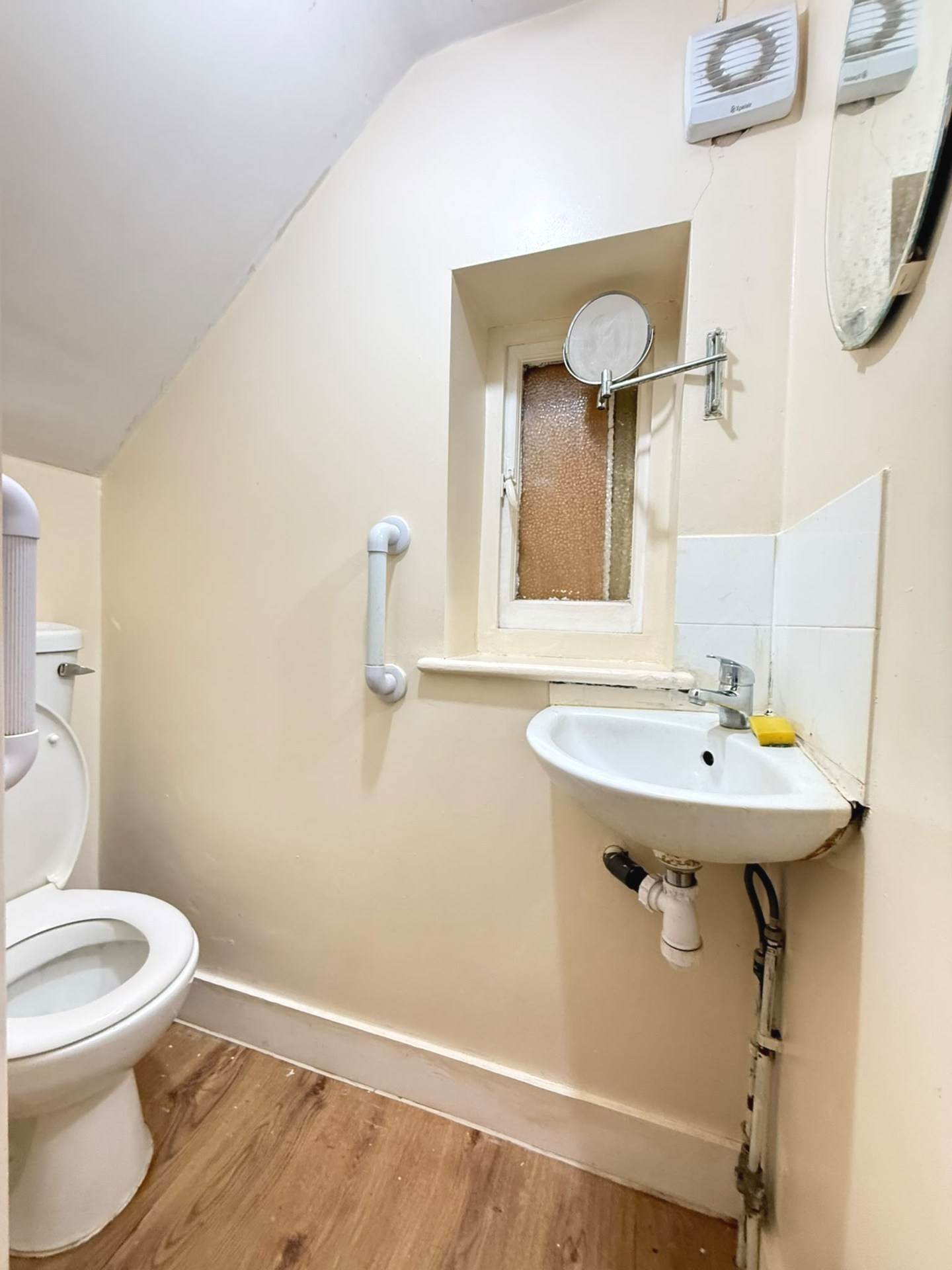 Uxbridge Road, Southall, Image 12