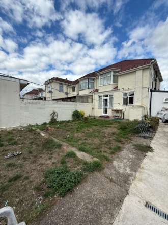 Uxbridge Road, Southall, Image 13