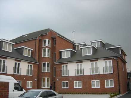 Property For Rent Reet Gardens, Slough