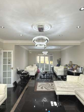 Norwood Road, Norwood Green, Image 4
