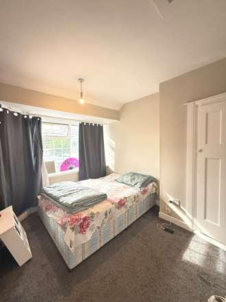Balmoral Drive, Hayes, Image 10