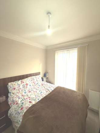 Reet Gardens, Slough, Image 5
