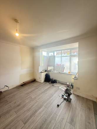 Property For Rent Allenby Road, Southall