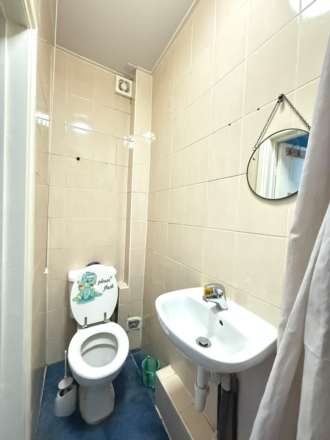 Greenland Crescent, Southall, Image 12