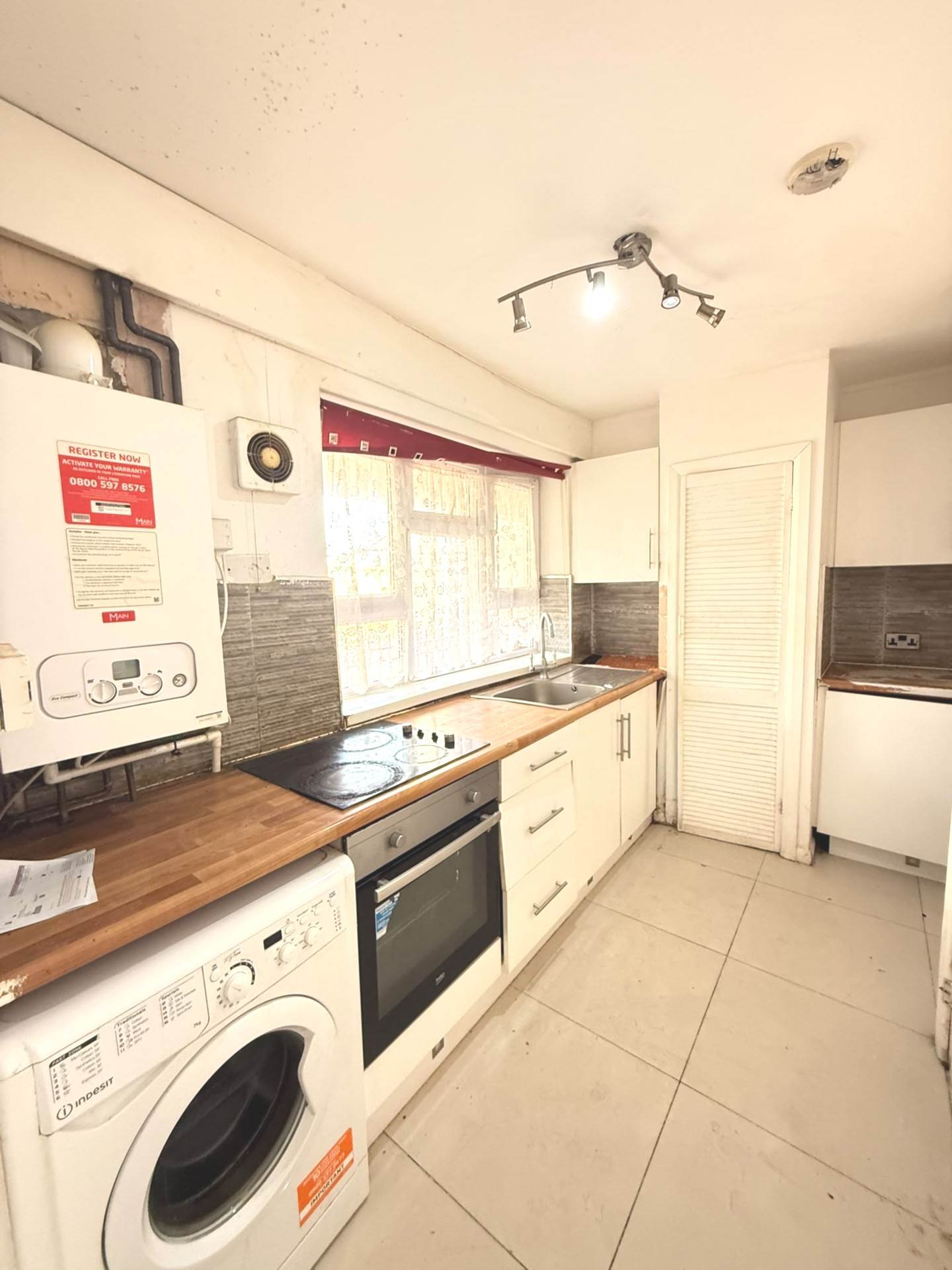 Baird Avenue, Southall, Image 5
