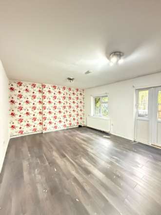 Baird Avenue, Southall, Image 2