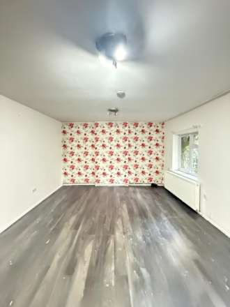 Baird Avenue, Southall, Image 3