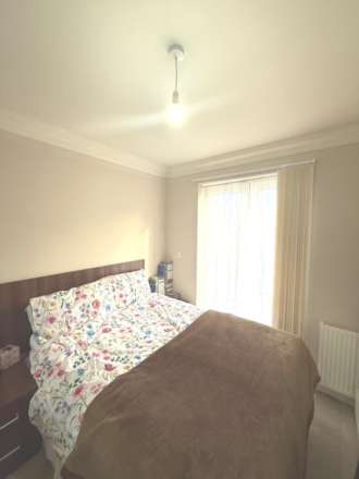 Reet Gardens, Slough, Image 5