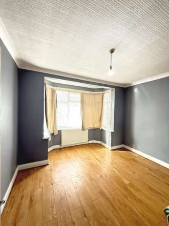 Property For Rent Greenland Crescent, Southall