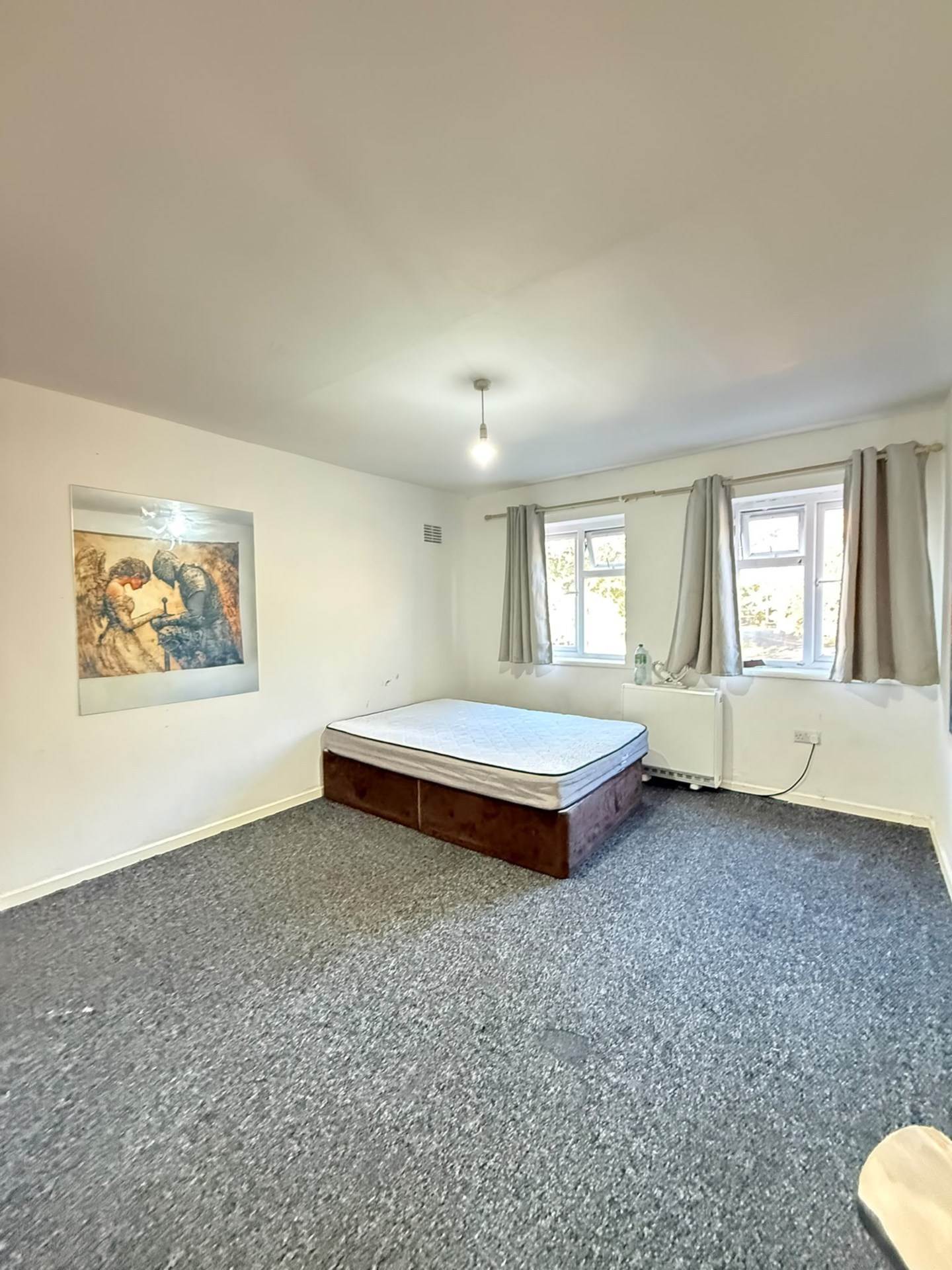 Pinn Close, Uxbridge, Image 2