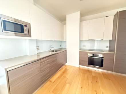 Lampton Road, Hounslow Central, Image 1