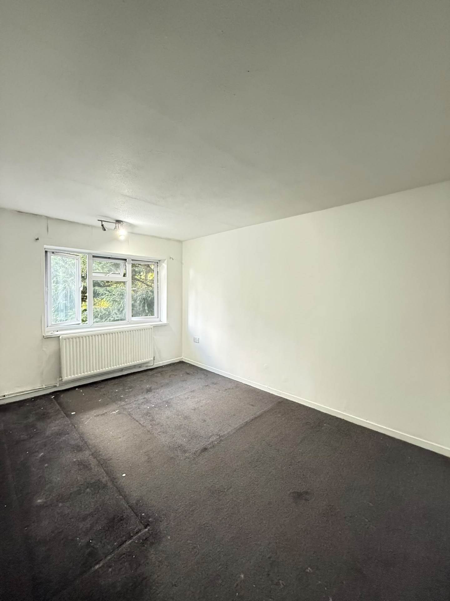 Baird Avenue, Southall, Image 11