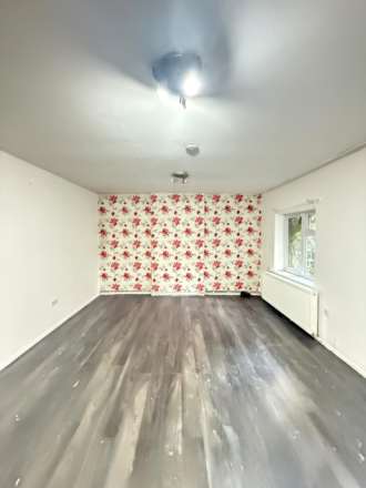 Baird Avenue, Southall, Image 2
