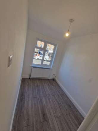 Allenby Road, Southall, Image 5