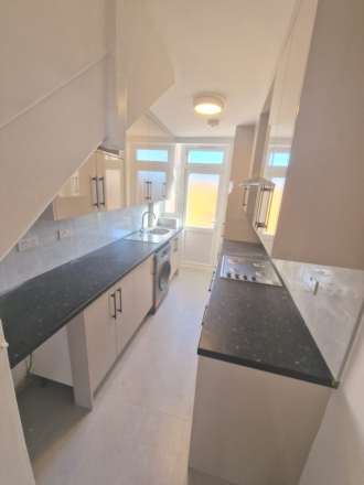 Allenby Road, Southall, Image 6