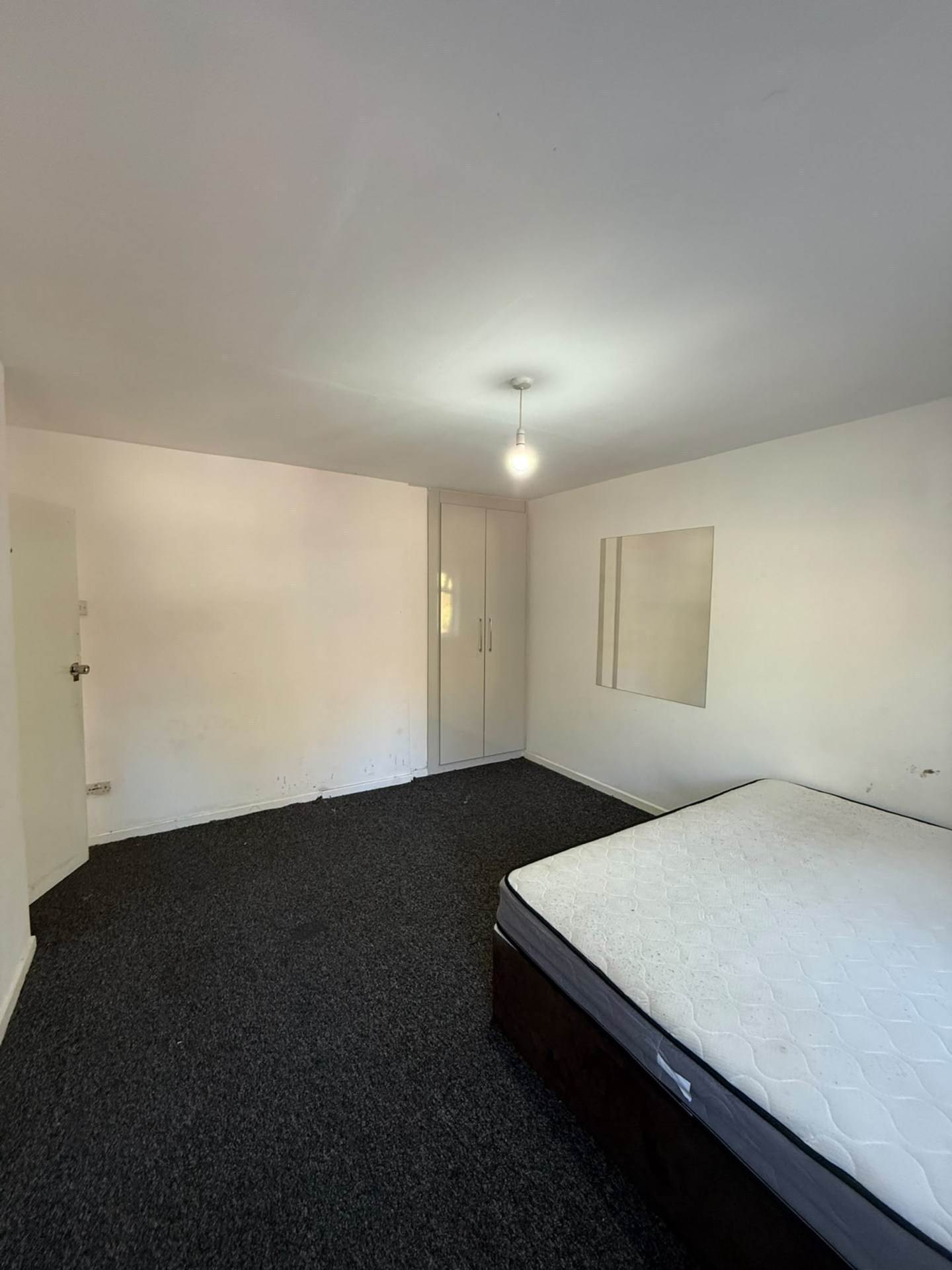 Pinn Close, Uxbridge, Image 2