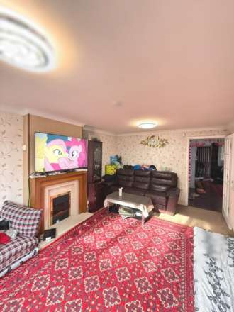 Property For Sale Ferraro Close, Heston, Hounslow