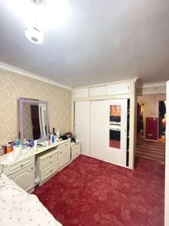 Ferraro Close, Heston, Image 13