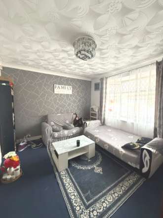 Bedford Avenue, Hayes, Image 1