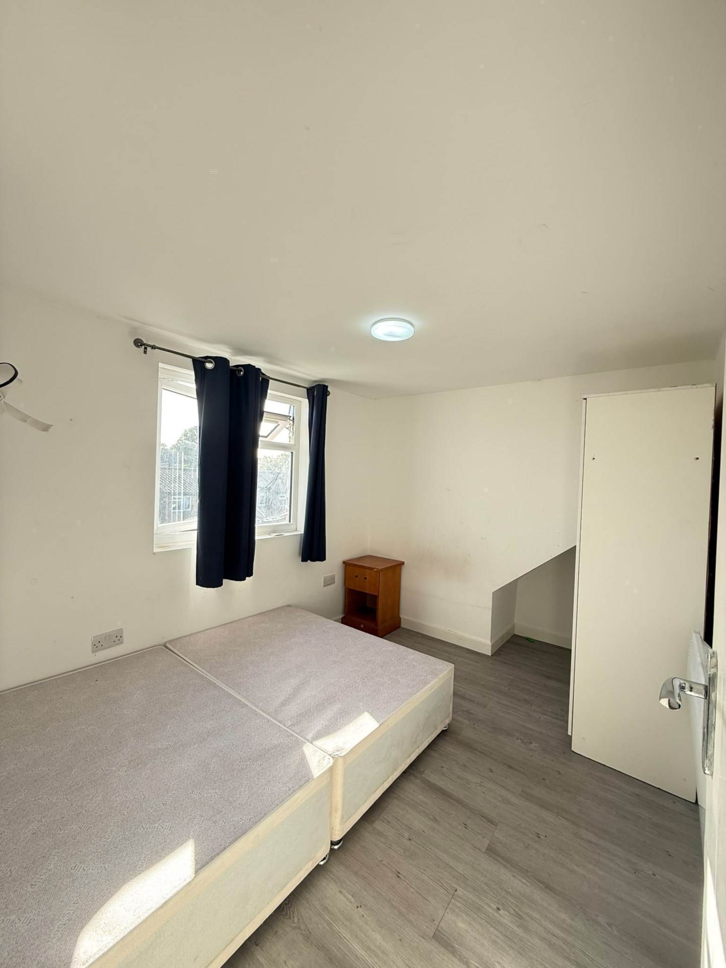 Pinn Close, Uxbridge, Image 3