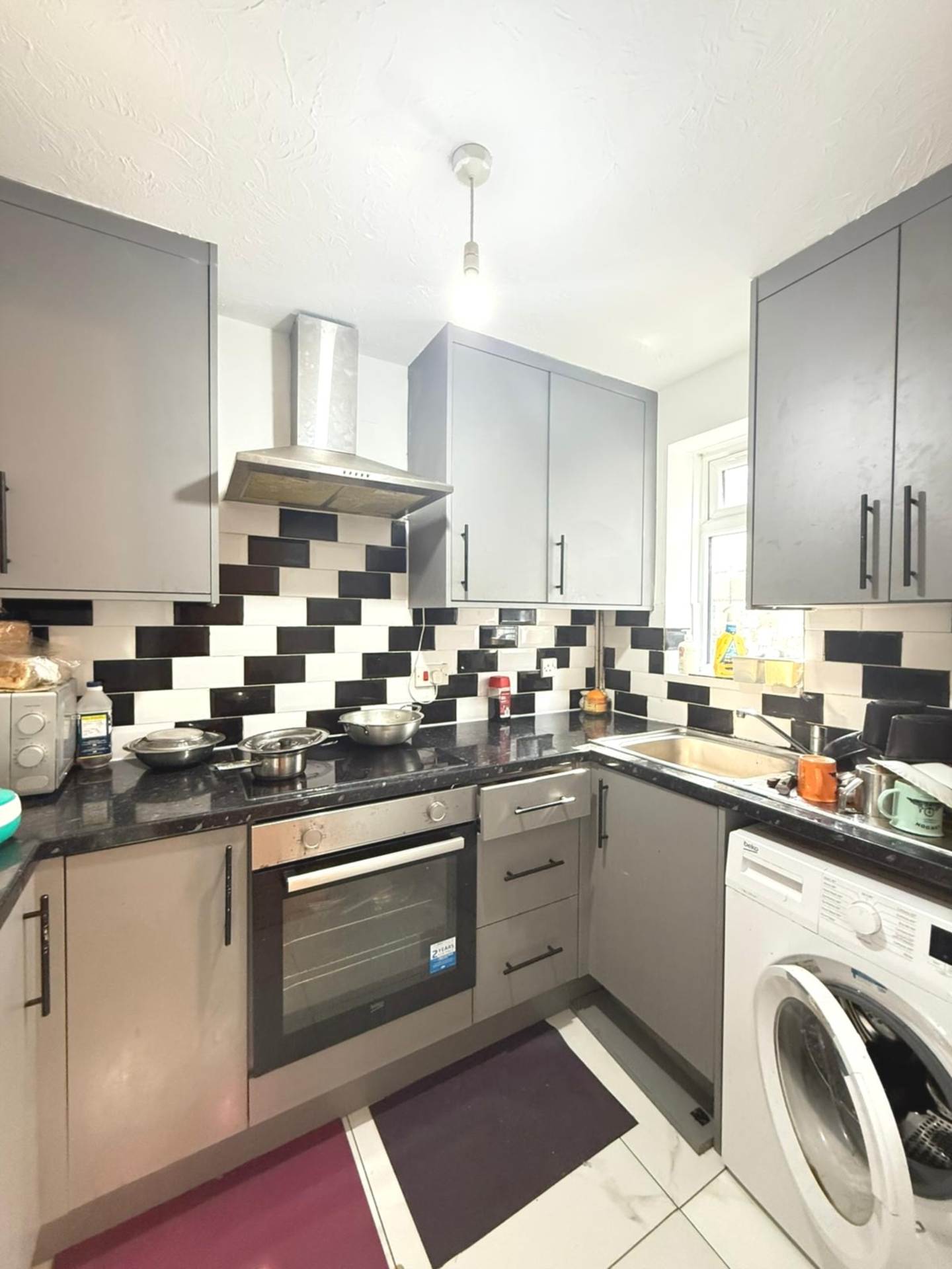 Hawthorn Close, Hounslow, Image 1