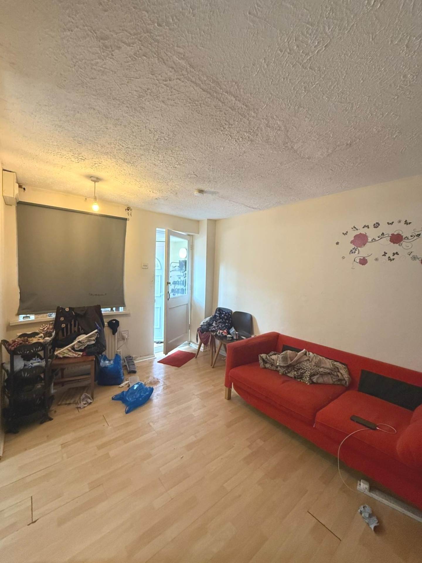 Hawthorn Close, Hounslow, Image 2
