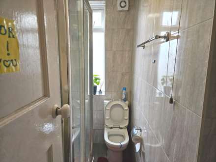 Shelley Ave, Greenford, UB6 8RX, Image 8