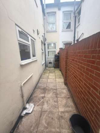 Kingston Road, Southall, Image 9