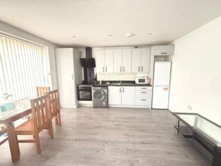 Coldharbour L, Hayes, Image 2
