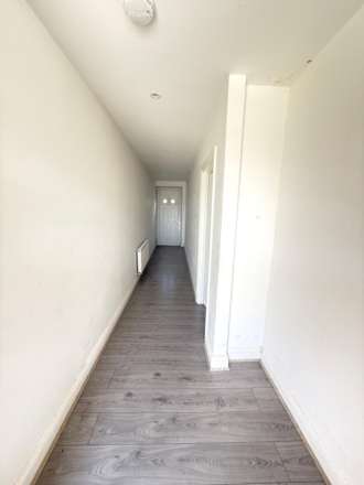 Coldharbour L, Hayes, Image 3