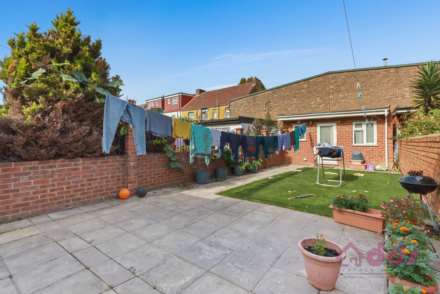 Kingston Road, Southall UB2 4AW, Image 10