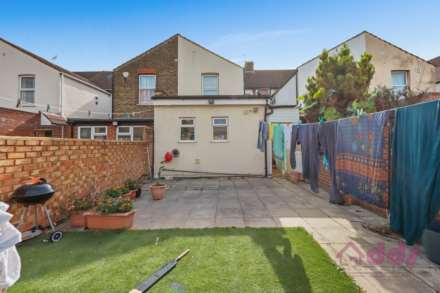 Kingston Road, Southall UB2 4AW, Image 11