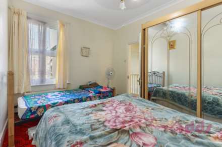 Kingston Road, Southall UB2 4AW, Image 14