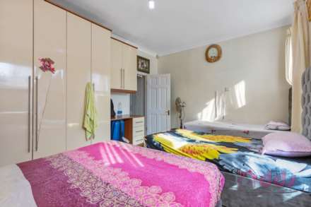 Kingston Road, Southall UB2 4AW, Image 17