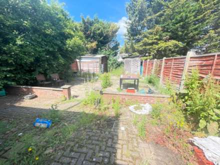 Central Avenue, Hayes, Image 7