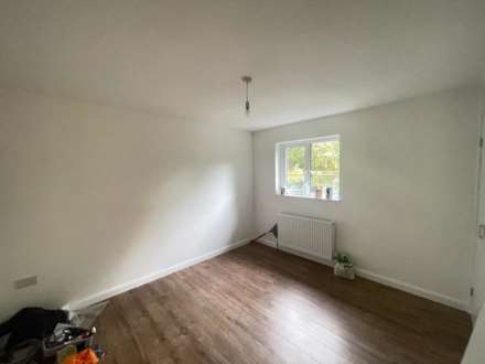 Vicarage Way, Coln Brook, Image 2