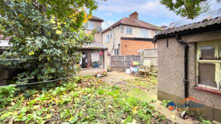 Old Cote Drive, Heston, Hounslow, Image 9