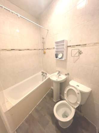 57 The Green, Southall, Image 7