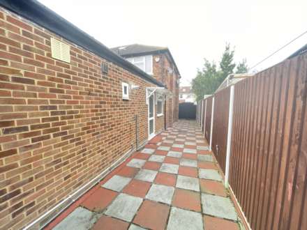 Findhorn Avenue, Hayes, Image 10