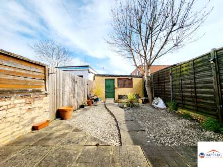 Lansbury Drive, Hayes, Image 12