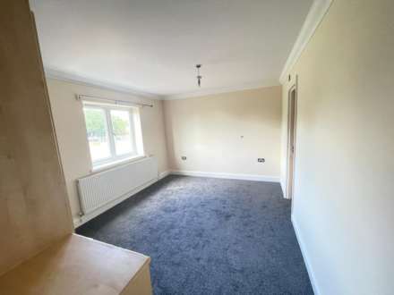 North Hyde Lane, Southall, Image 3