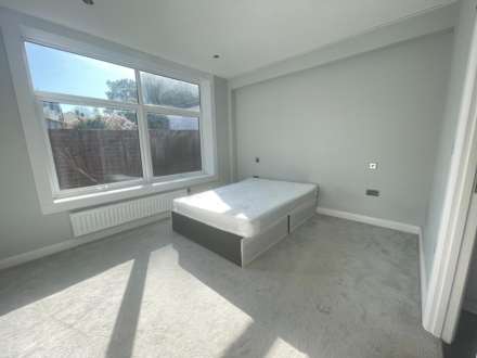 Kingswick Dr, Sunninghill, Image 2