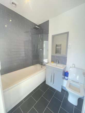 Kingswick Dr, Sunninghill, Image 3