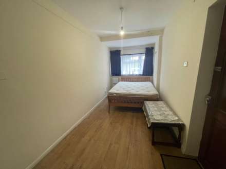 Property For Rent Greatwest Rd, Heston, Hounslow
