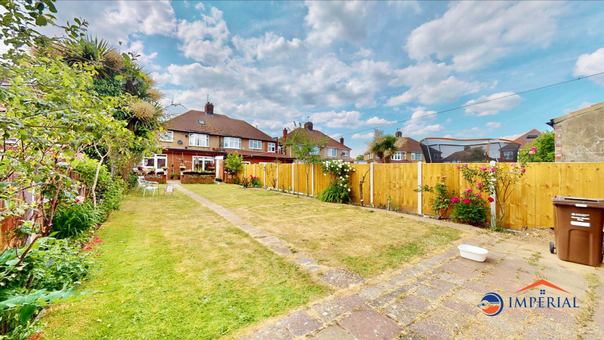 Burnsway, Hounslow, Image 1
